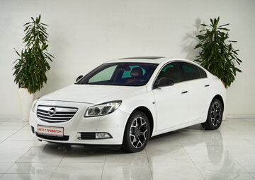 Opel Insignia Вид 1