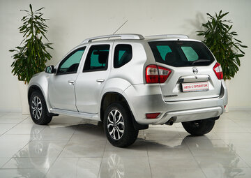 Nissan Terrano Вид 4