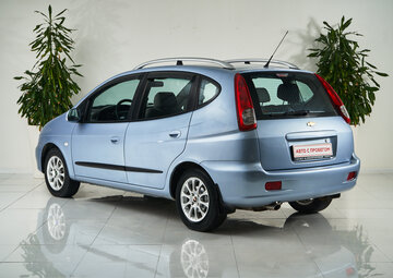 Chevrolet Rezzo Вид 4