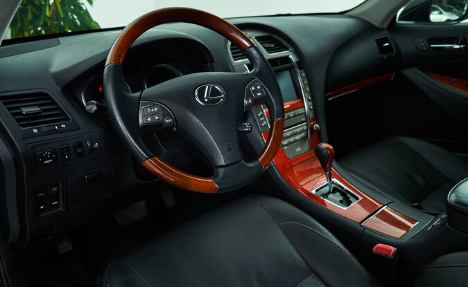 Lexus ES