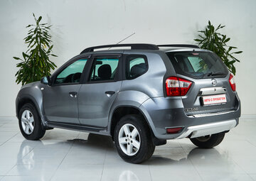 Nissan Terrano Вид 4