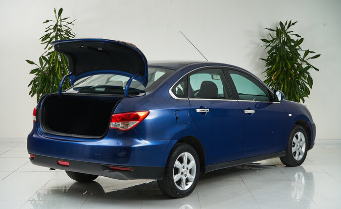 Nissan Almera