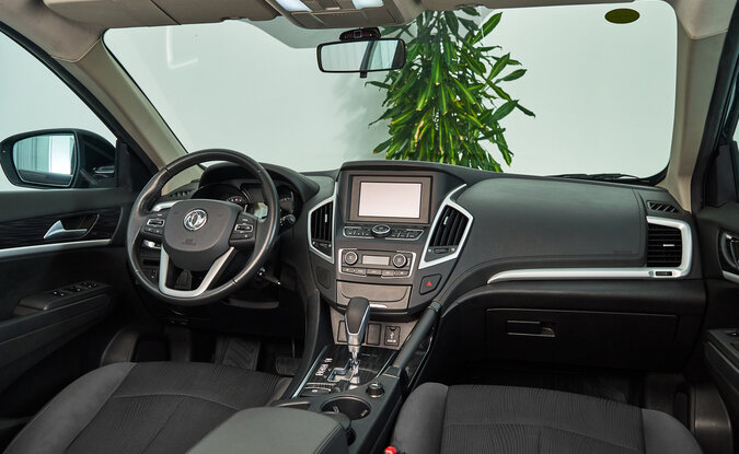 Dongfeng AX7