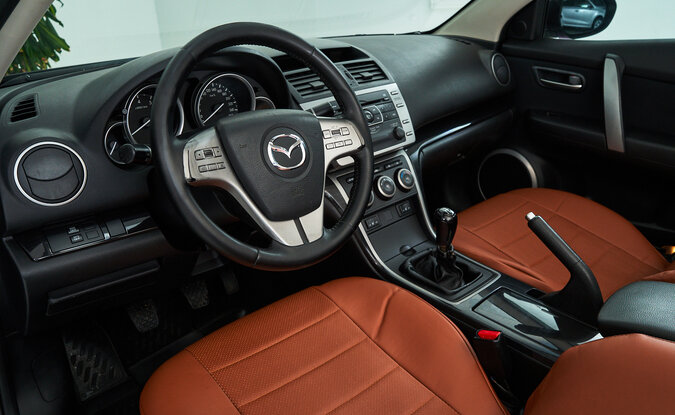 Mazda 6