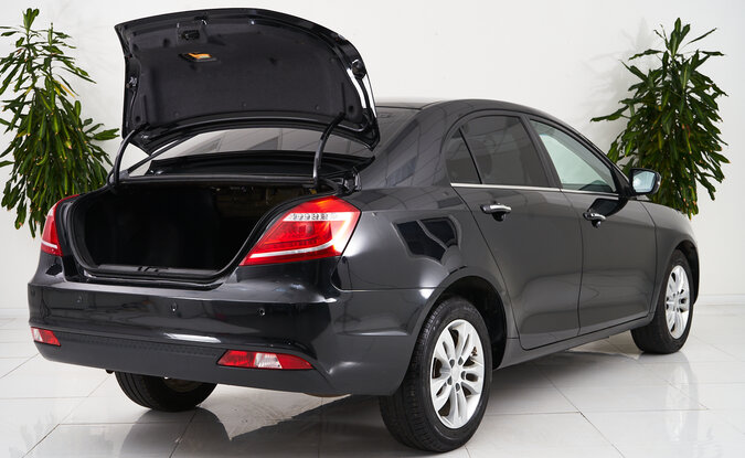 Geely Emgrand EC7