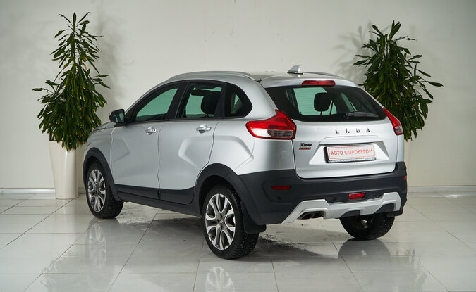 Lada XRAY