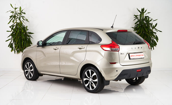 Lada XRAY