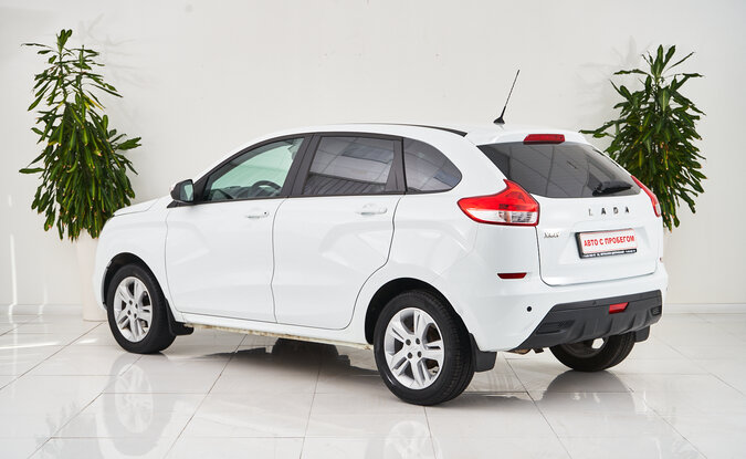 Lada XRAY