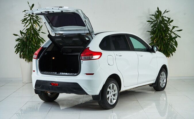 Lada XRAY