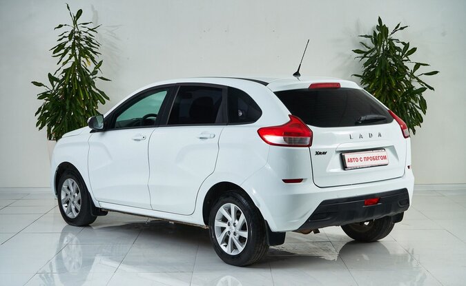 Lada XRAY