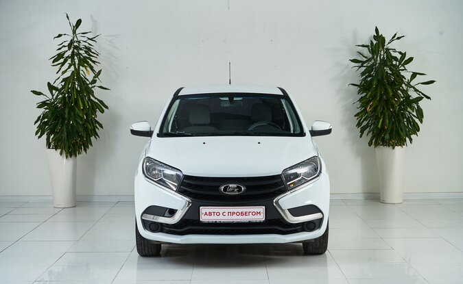 Lada XRAY