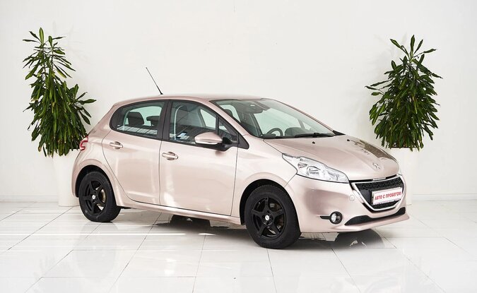 Peugeot 208