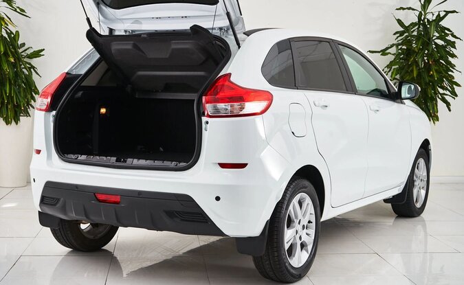 Lada XRAY