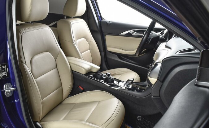 Infiniti QX30