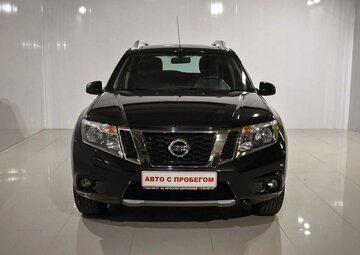 Nissan Terrano Вид 2