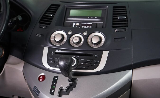 Mitsubishi Grandis