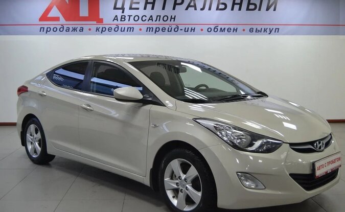 Hyundai Elantra