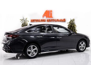 Hyundai Sonata Вид 4